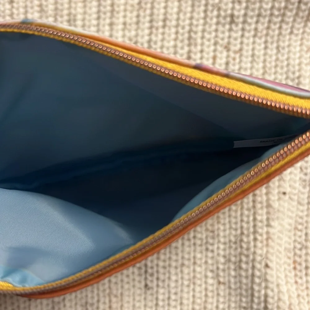 NEW Ipsy bag - Picture 4 of 4